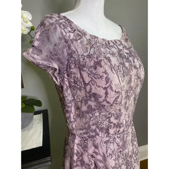 La Femme 27956 Lace Column Gown Dusty Lilac Women's Size 12 - Picture 6 of 11